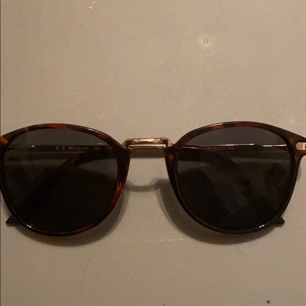 A.J Morgan Brown frame gold arms 49-20-140